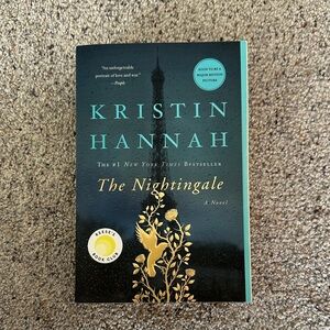 The Nightingale by Kristin Hannah